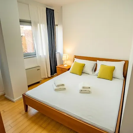Luka Apartman *